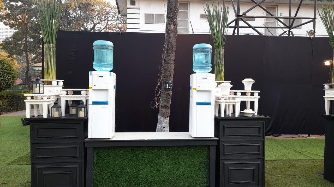 Water Dispenser with Bottle