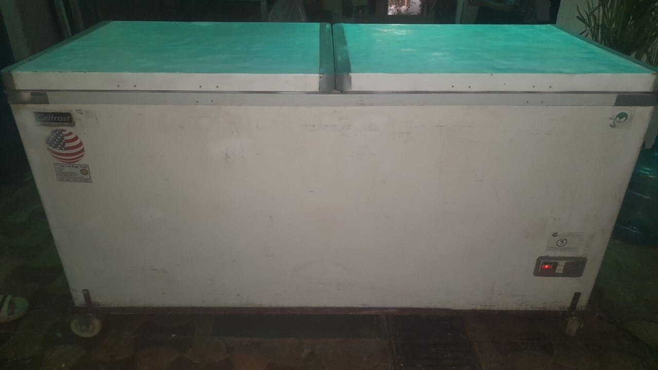 Deep Freezer 600L Glass Top