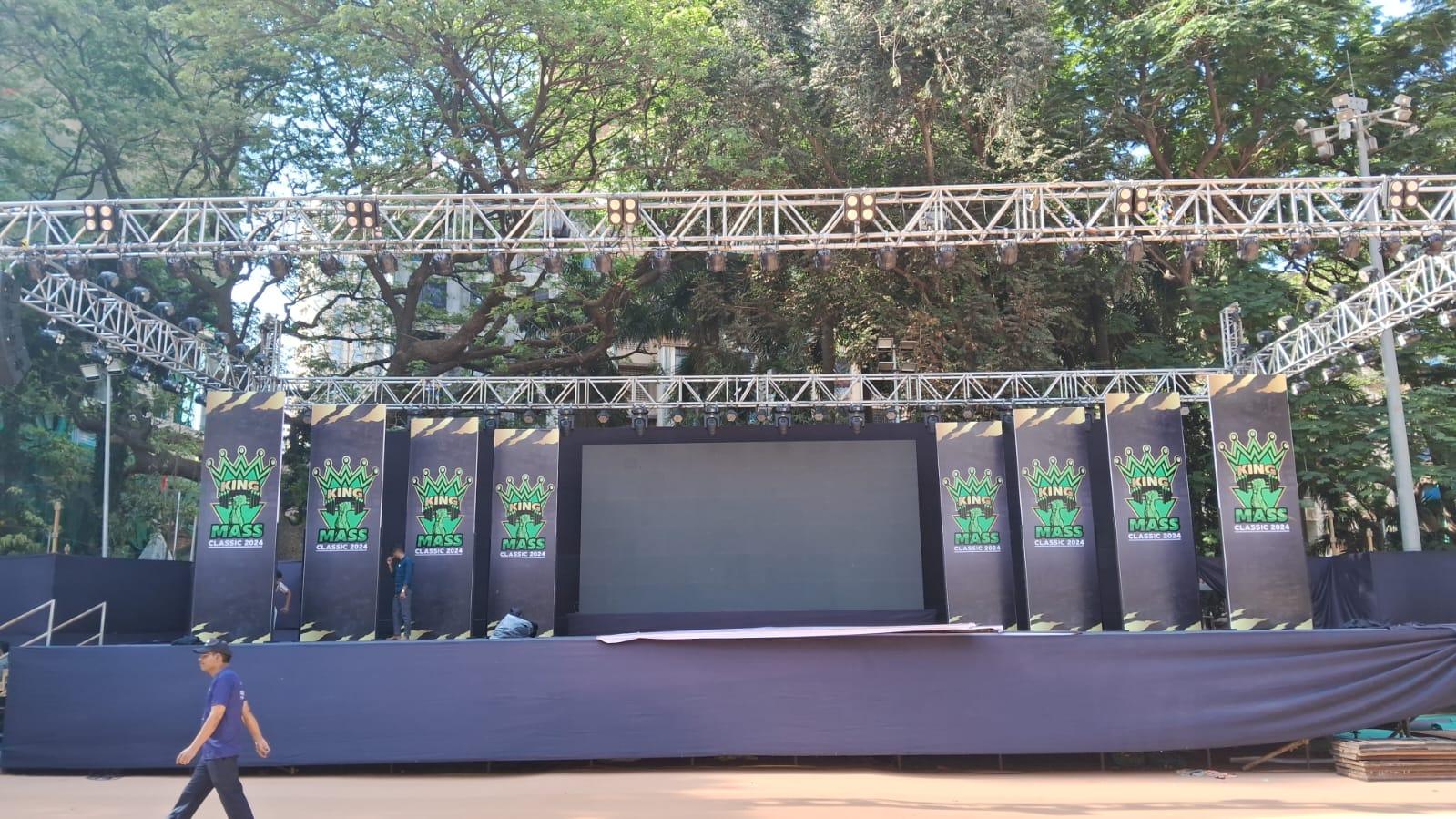 Stage – 4 Ft Height