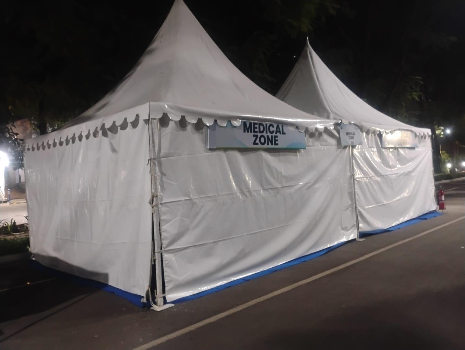 Pagoda tent 16*16 sqft background blur